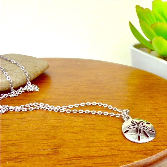 Jewelry - Sand Dollar Charm Silver Tone Coastal Necklace NWT